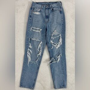 American Eagle Highest Rise Mom Jean Distressed‎ Denim Size 6 Regular
